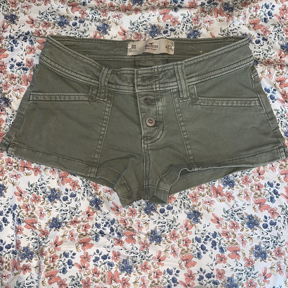 COPY - Green Hollister shorts